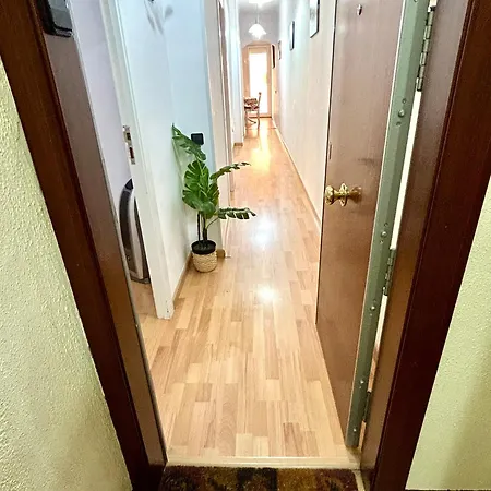 شقة Carrer D'olesa برشلونة